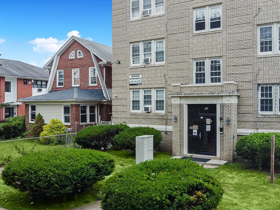 Ardmore Apartments