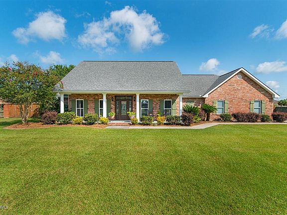 2nd image of 1075 Bear Creek Cir