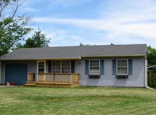 229 Pine Ridge Dr, Godfrey, IL 62035