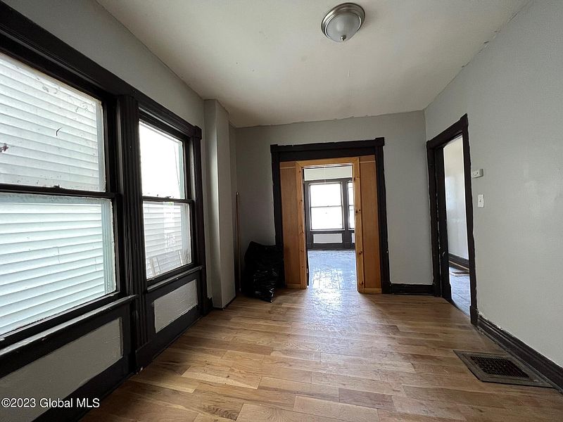 3rd image of 595 3rd Street