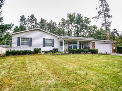 1776 Welch Rd, Commerce Township, MI, 48390