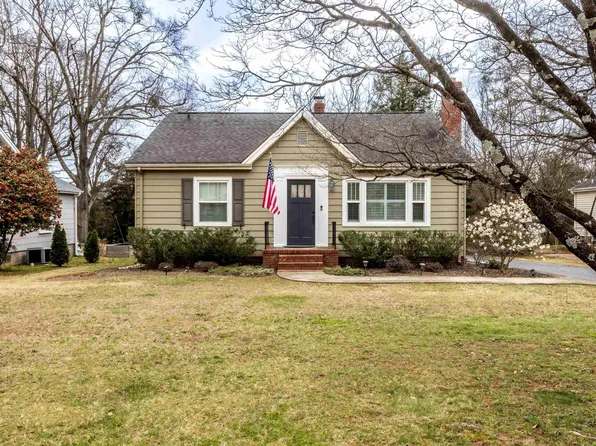 30 Simmons Ave, Greenville, SC 29607