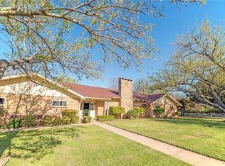 513 S Walnut St, Cleburne, TX 76033