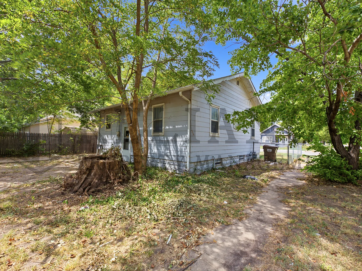 2301 West 3rd Street North - 1 — Photo 4
