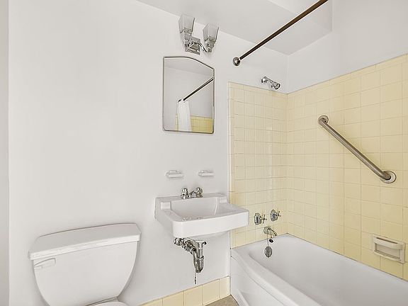 5th image of 549 W 123rd St APT 15G