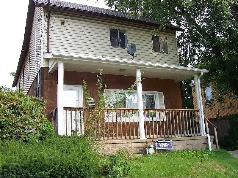 2nd image of 1008 Sutherland St
