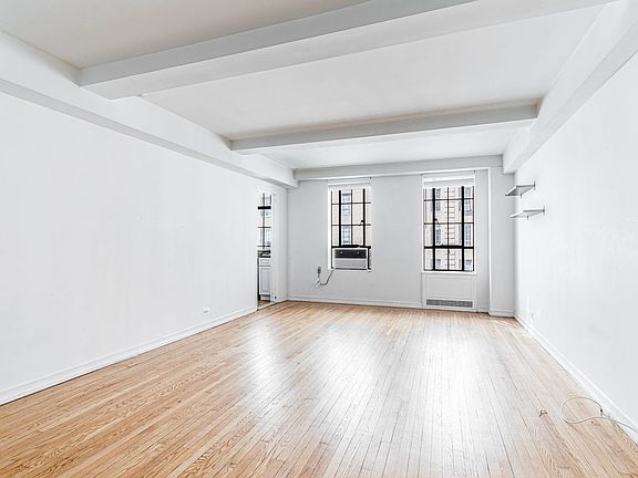 4th image of 353 W 56th St APT 7L