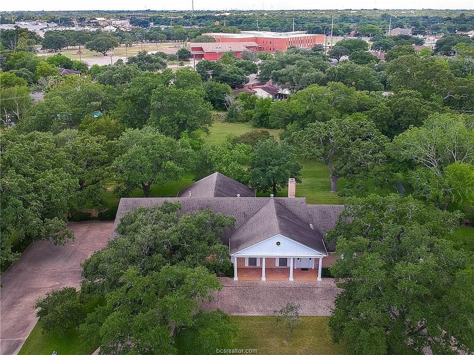 1205 Broadmoor Dr, Bryan, TX 77802 Zillow
