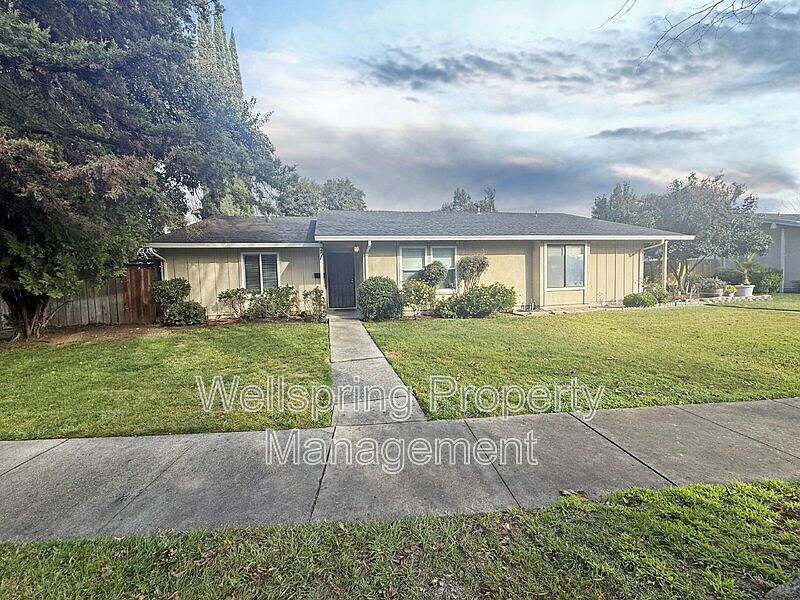 1st image of 3251 Mill Springs Dr