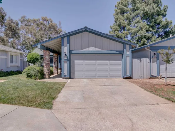 585 Mount Dell Dr, Clayton, CA 94517