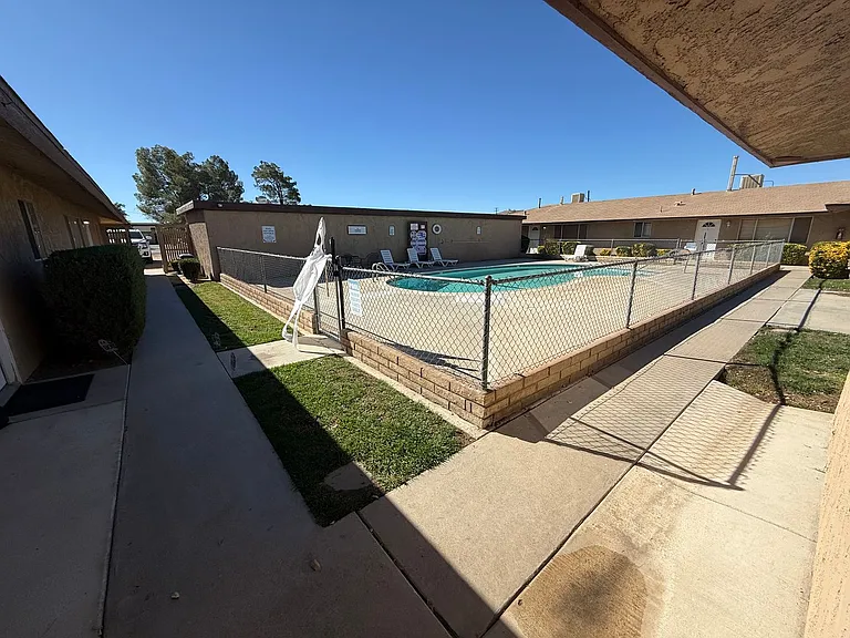 20788 Thunderbird Rd — Photo 43
