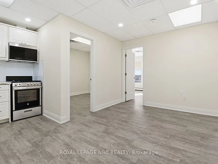 431 Saint Paul St #201 — Photo 5