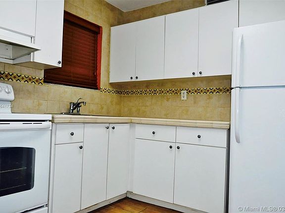 4th image of 7490 Miami Lakes Dr APT A204