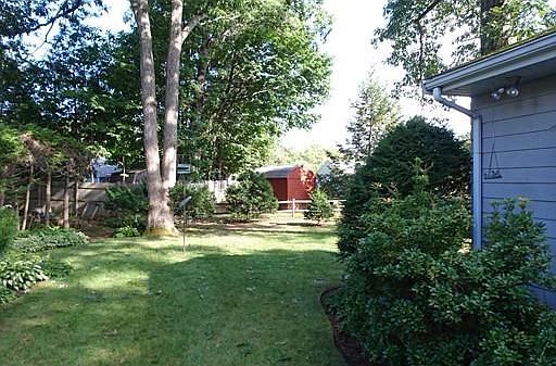2nd image of 25 Harwood Rd