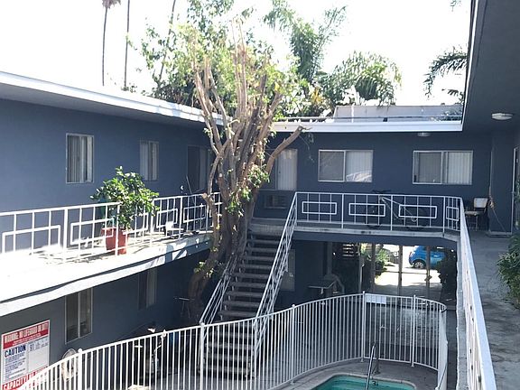 2nd image of 5505 Corteen Pl