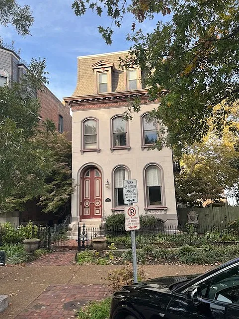 2003 Park Ave