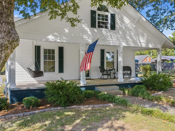 221 Spring St, Huntingdon, TN 38344