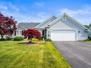 68 Sotheby Dr, Rochester, NY 14626