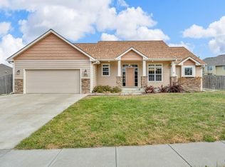 4218 SW Stonybrook Dr, Topeka, KS 66610