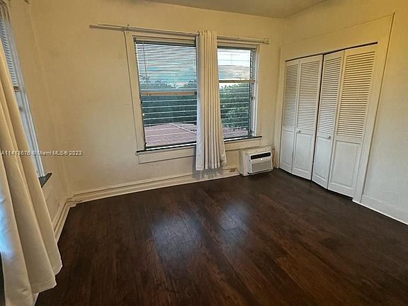 4th image of 444 Ponce De Leon Blvd APT 10