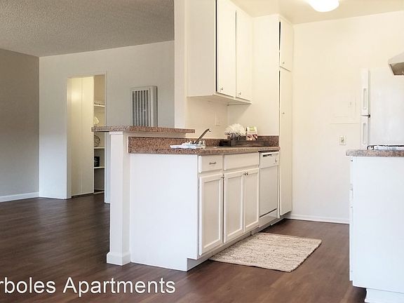 2nd image of 11901 176th St #173