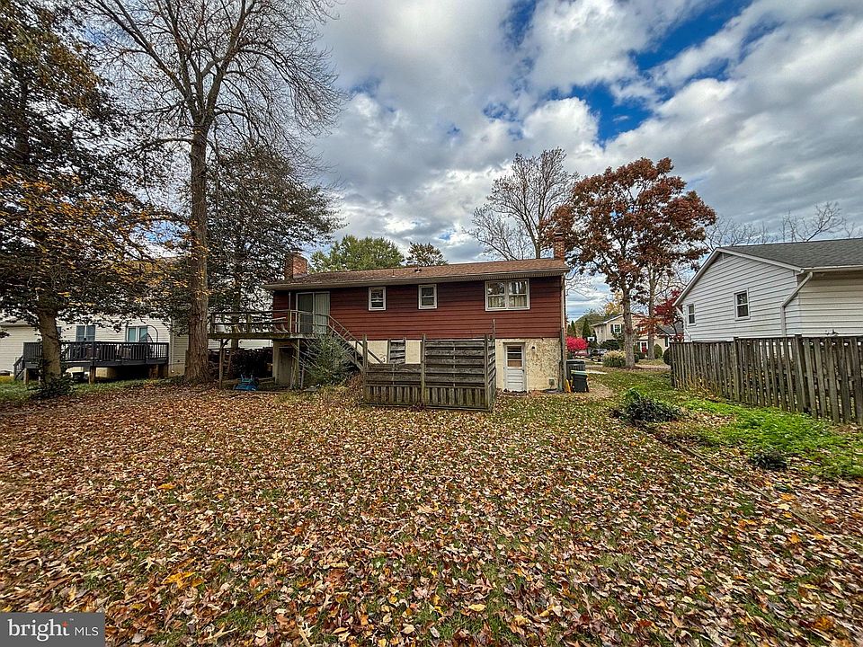 2nd image of 971 Saint Margarets Dr