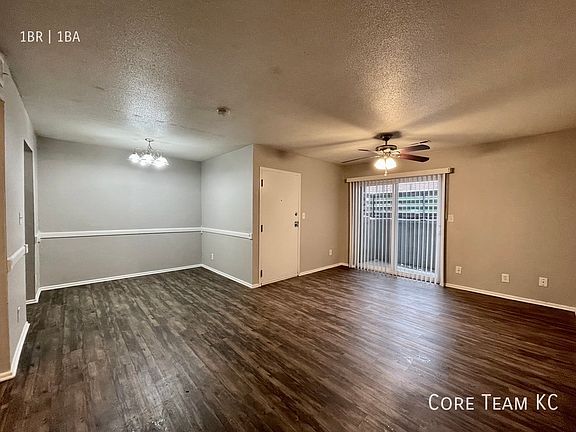 3rd image of 3633 Walnut St #207