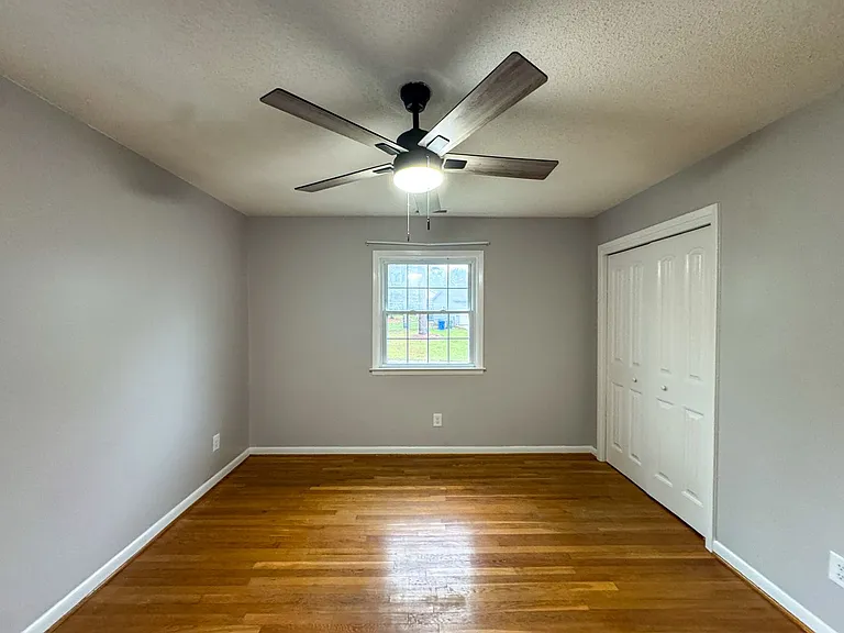 726 Dandridge Dr — Photo 18