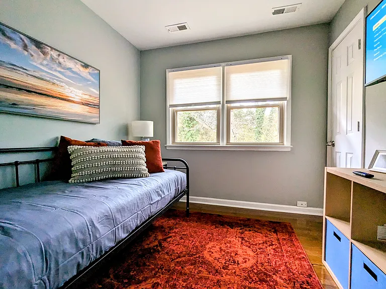 1212 Mount Kisco Dr — Photo 2