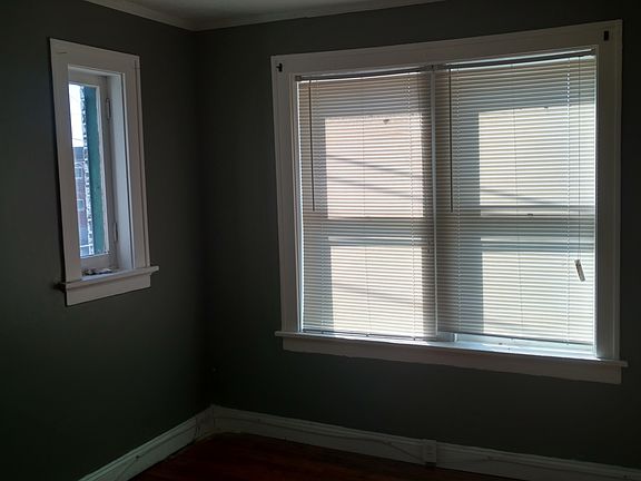 4th image of 4221 Ellenwood Ave APT 204