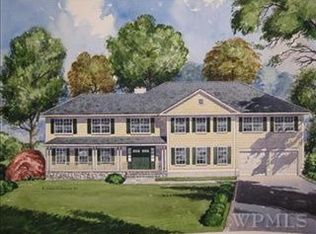 3 Split Tree Rd, Scarsdale, NY 10583