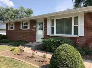 2220 W Overhill Rd, Peoria, IL 61615