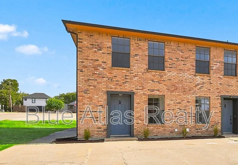 8108 Foxfire Ln #A — Photo 2