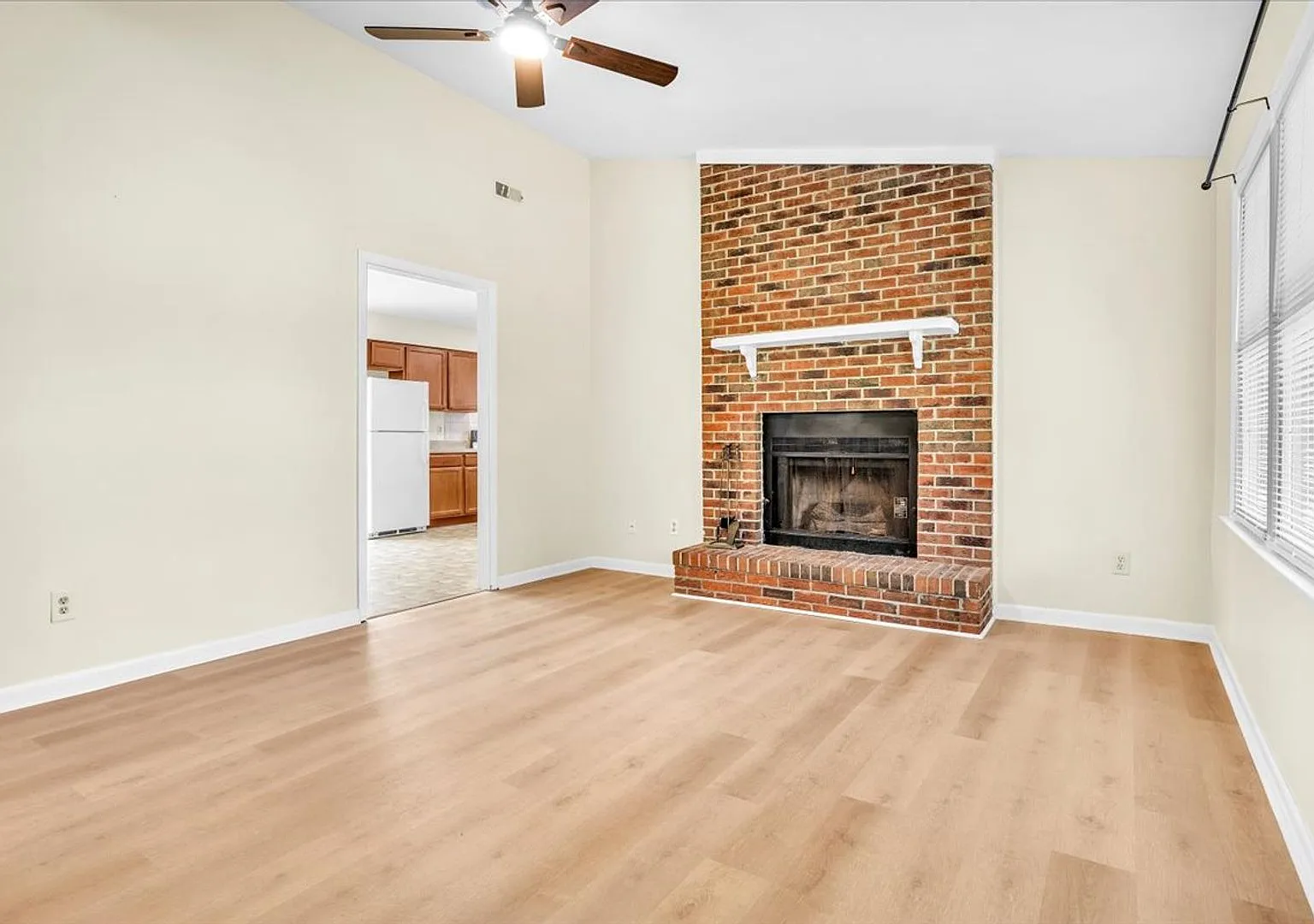 1019 Blue Leaf Pl. — Photo 4