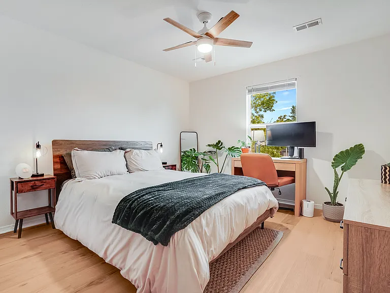 3504 SW Landau Ct #1 — Photo 8