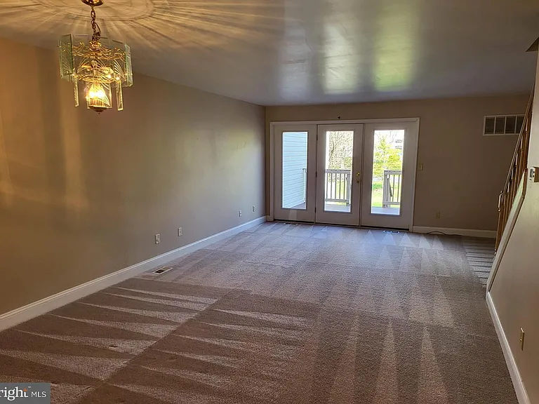 6002 Bridgepointe Dr — Photo 3