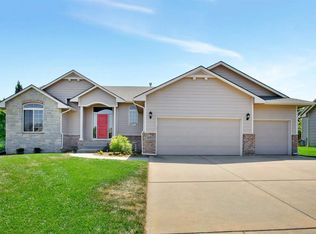 219 E Kodiak Ct, Kechi, KS 67067
