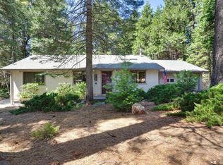 4438 Park Woods Dr, Pollock Pines, CA 95726