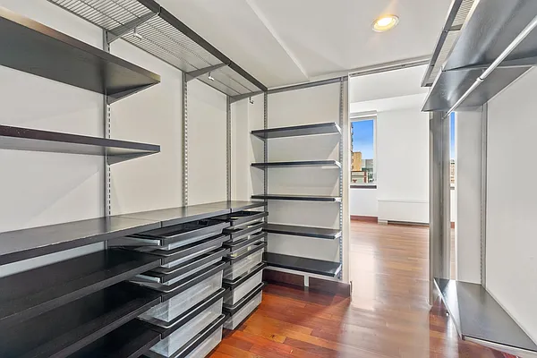 Rented by Corcoran | media 25