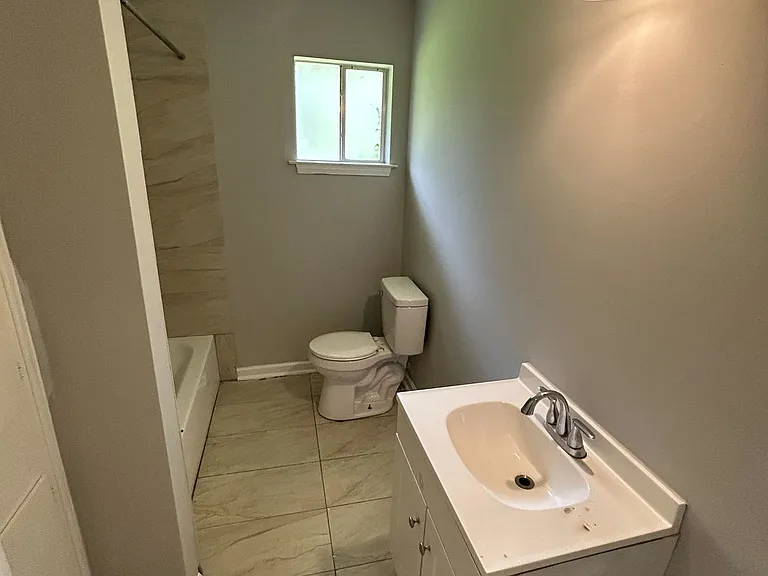 1388 Adrian Ln — Photo 12