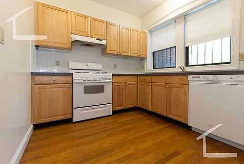 4 Park Vale Ave Photo 1