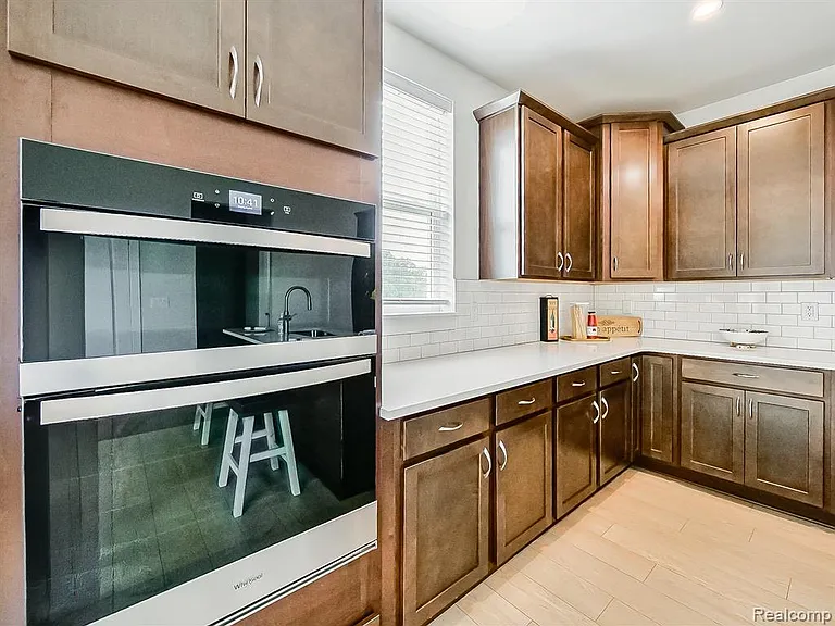 5169 Poppydrew Ln — Photo 23
