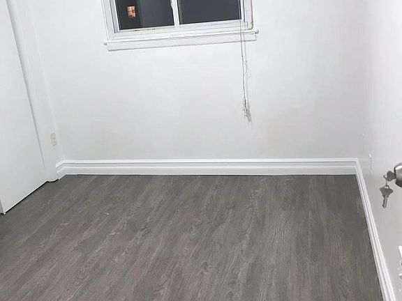 4th image of 712 Hollywood Ave #2