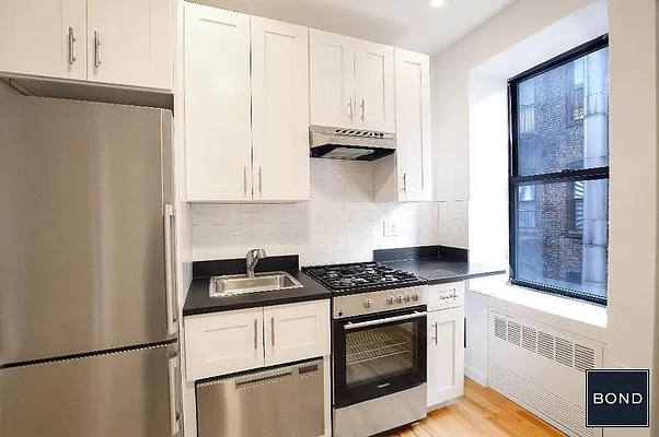 Rented by Bond New York | media 1