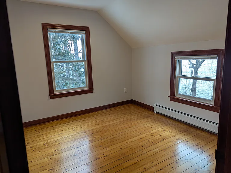 98 W Shore Rd #2 — Photo 5
