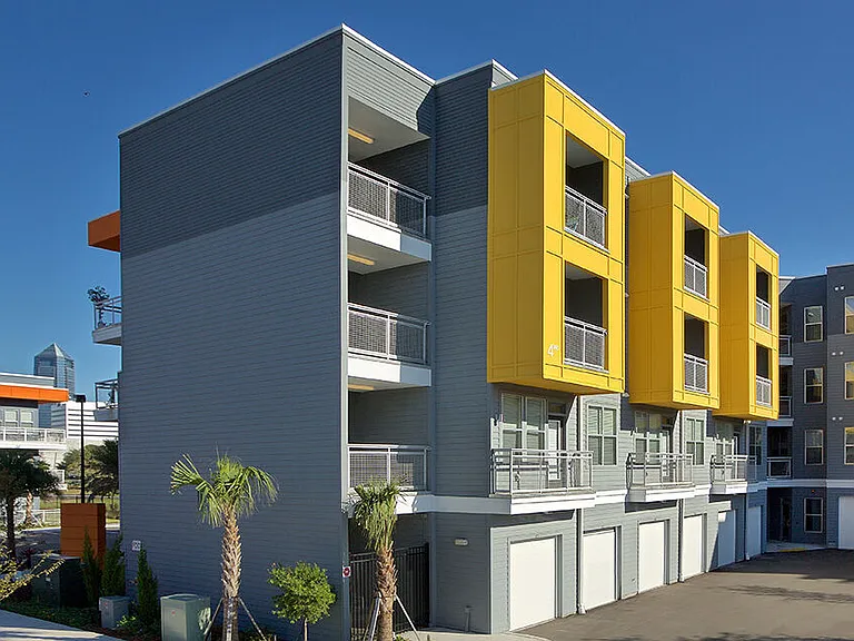 Brooklyn Riverside apartments community photo