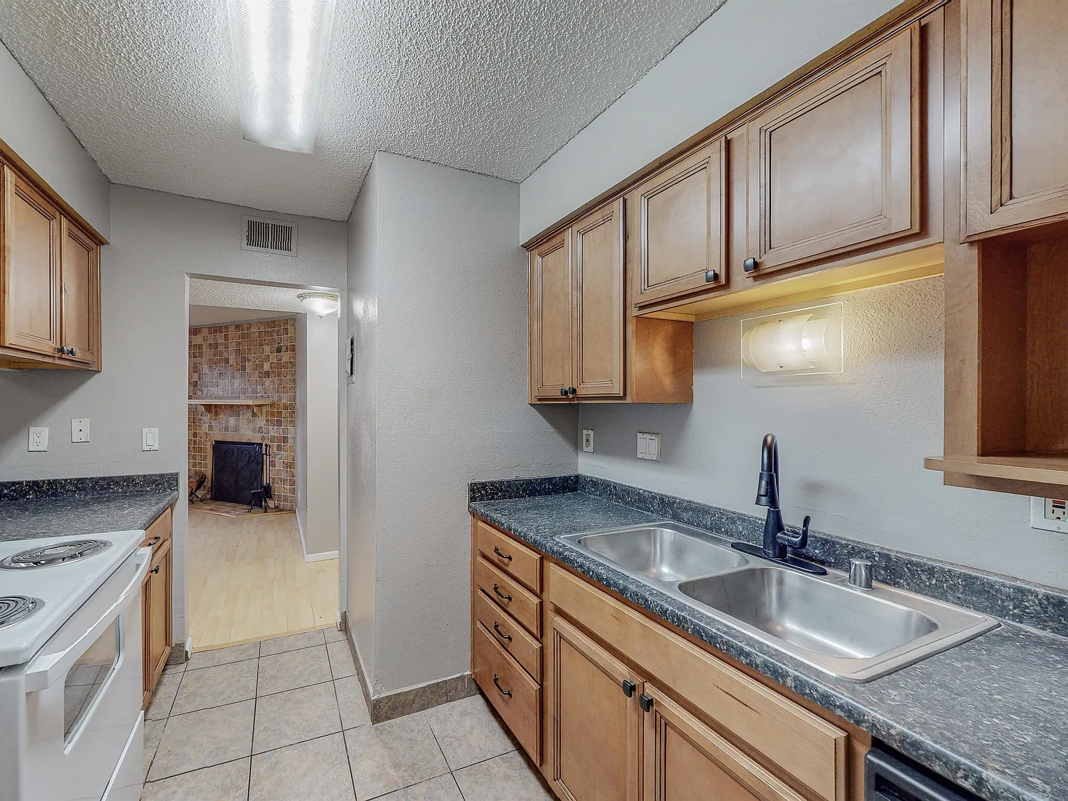 3867 Montgomery Blvd - Apt 1601 - 1 — Photo 2