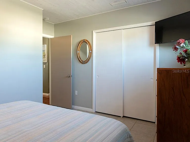 380 Base Ave E #201 — Photo 16