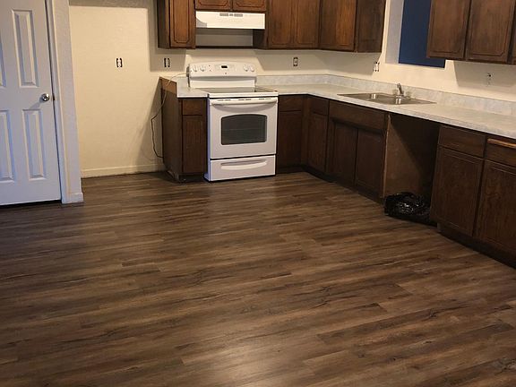 5th image of 4641 E Greenway St