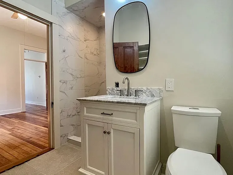 643 Maximillian St #643 — Photo 9